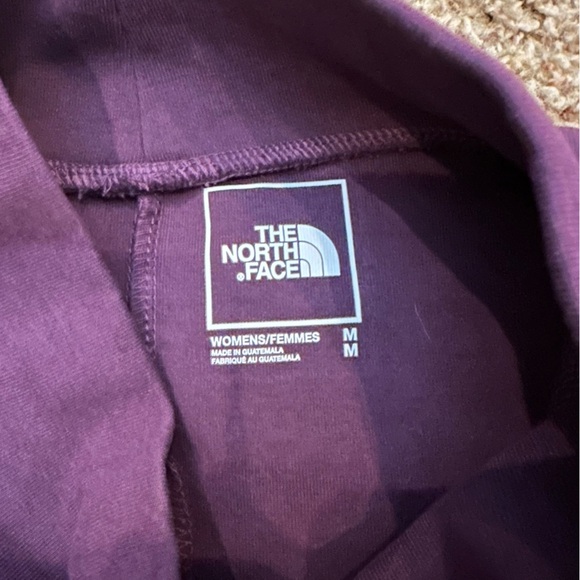 The North Face Purple Turtleneck Pullover Sweatshirt Women’s Size Medium - Picture 3 of 5